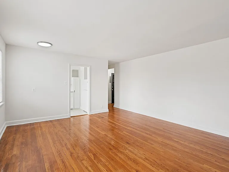5103 43rd Ave — Photo 7