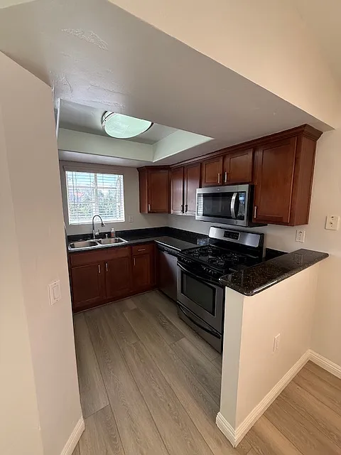 1 bed, 780 sqft, $2,500 — Photo 2