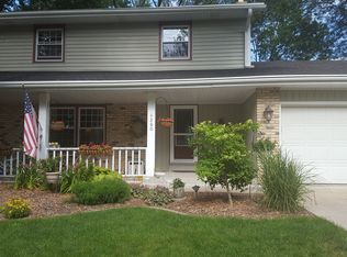 4260 S Regal Dr, New Berlin, WI 53151