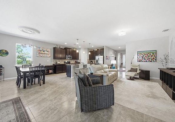 3rd image of 11215 Paradise Point Way