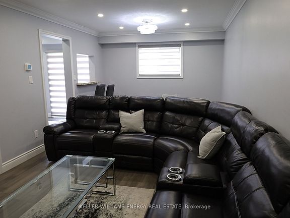 3rd image of 93 McMann Cres