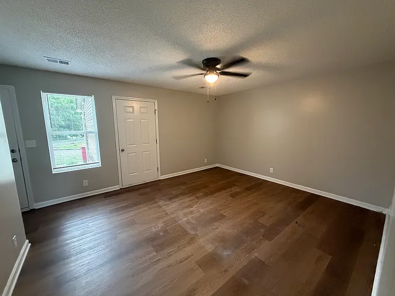 116 Judy Ct — Photo 4