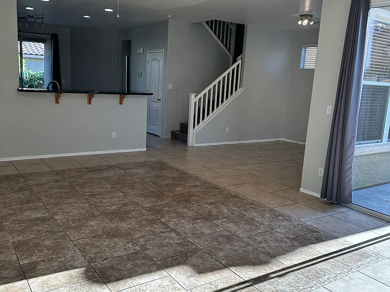 8819 Ashley Park Ave — Photo 5