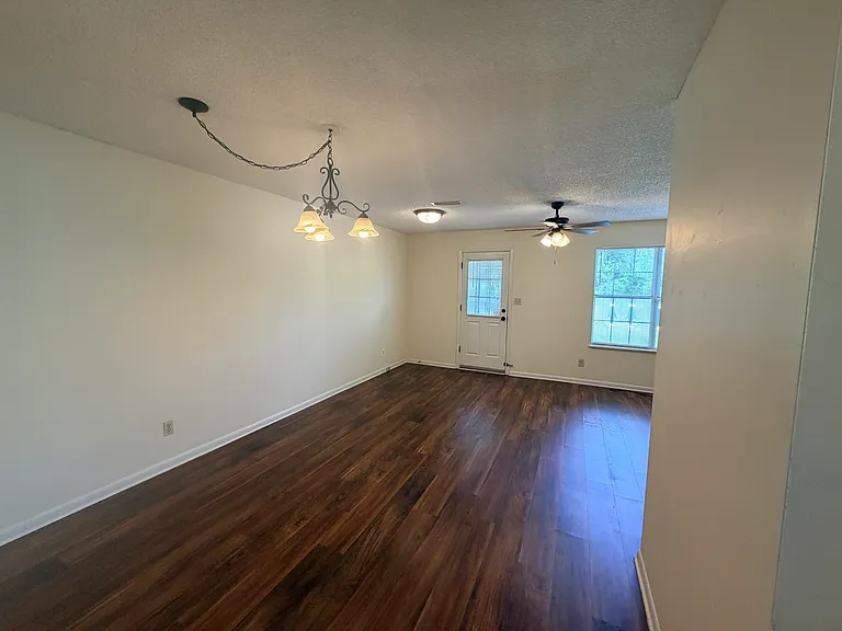 2B Westbrook Cir #B — Photo 2