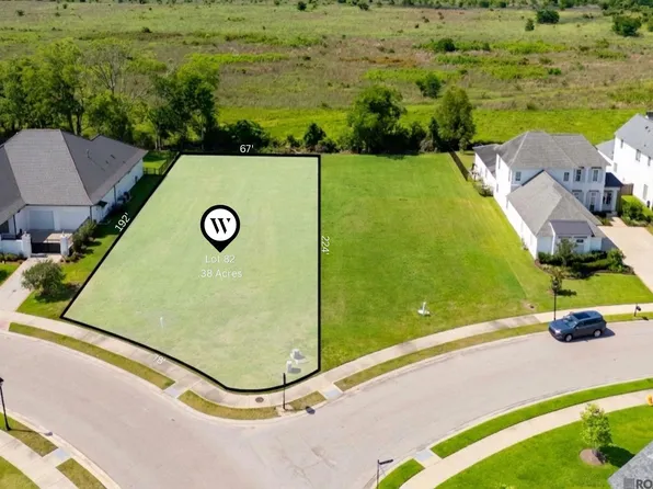 2044 Tiger Crossing Dr, Baton Rouge, LA 70810
