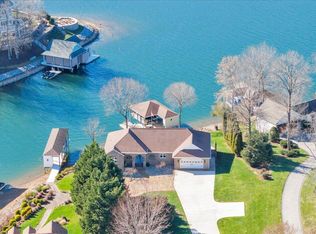 137 Ventnor Ave, Moneta, VA 24121