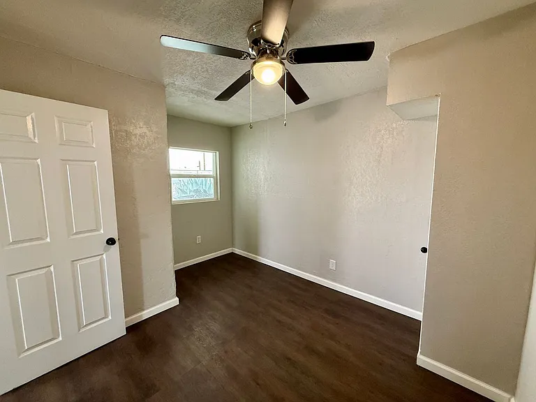 5593 Hunt Ct — Photo 8