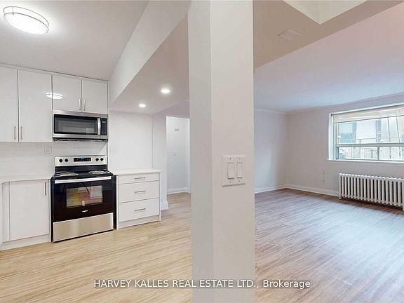 4th image of 316 Lonsdale Rd #2