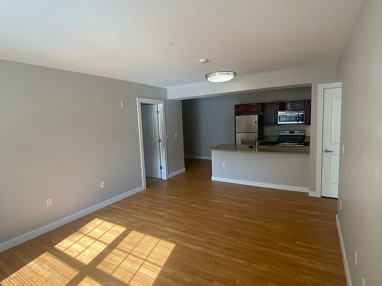 26 Pond St #1 — Photo 5