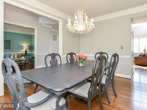 5th image of 15183 Golf View Dr