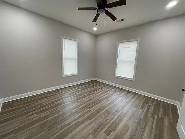 1045 Ayers St — Photo 7