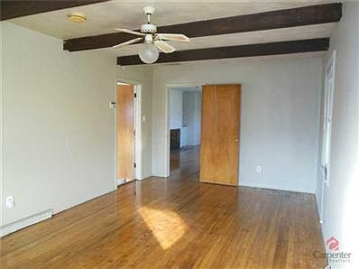 3rd image of 5440 Grandview Dr