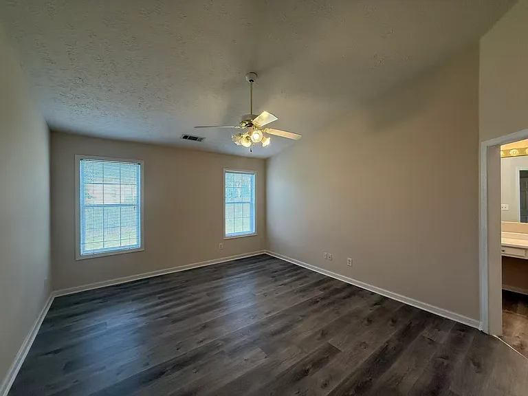 3277 Crossfield Ln — Photo 5