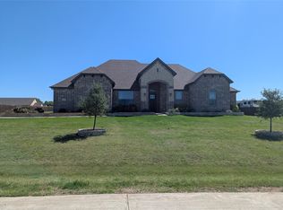 220 Firewheel Dr, Waxahachie, TX 75167