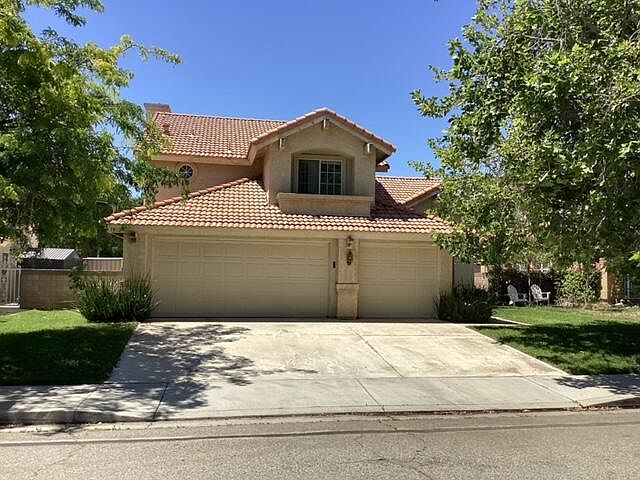 1st image of 1812 E Mesa Dr