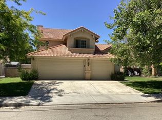 1812 E Mesa Dr, Lancaster, CA 93535