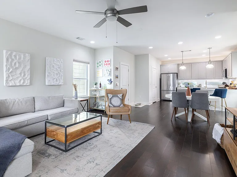 2705 Halcyon Dr #7 — Photo 4