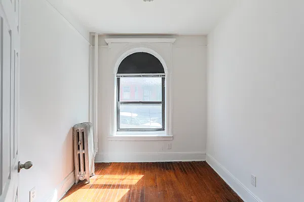 Rented by ERNY LLC | media 16