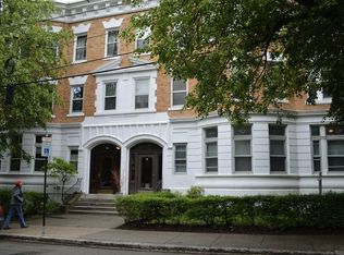 12 Kilsyth Rd APT 2, Brookline, MA 02445