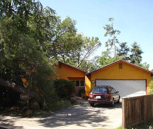 1301 Madrone Pl Photo 1