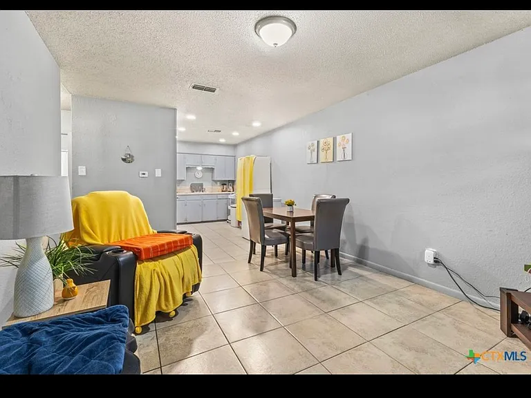 501 Sunset Ln #D — Photo 9