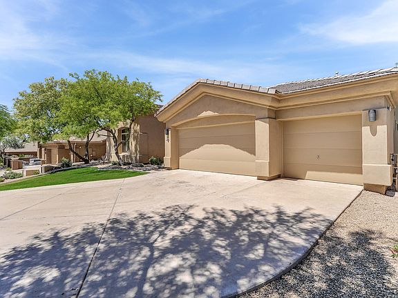 2nd image of 8950 E Calle De Las Brisas
