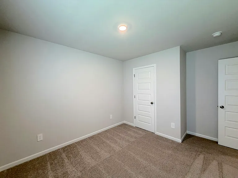 128 Challenger Way — Photo 34