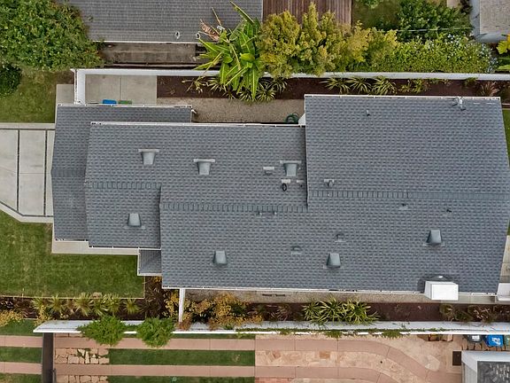 3rd image of 4051 Moore St