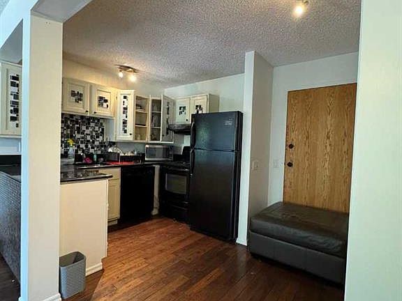 5th image of 1605 N 16th Ave SW #207