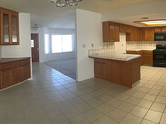 Dining/Kitchen/living room#1