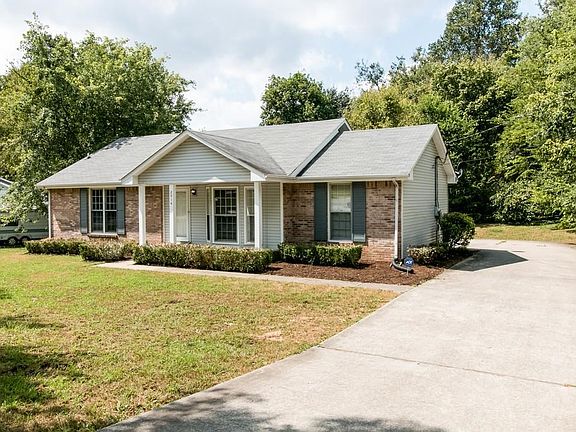 3rd image of 2014 Sweetbriar Dr