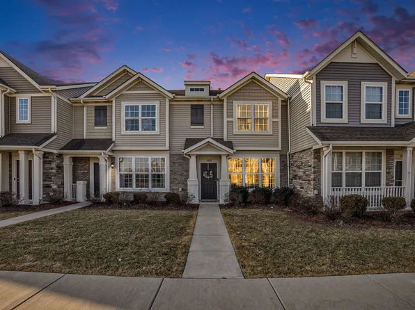1079 E 117th Pl, Crown Point, IN 46307
