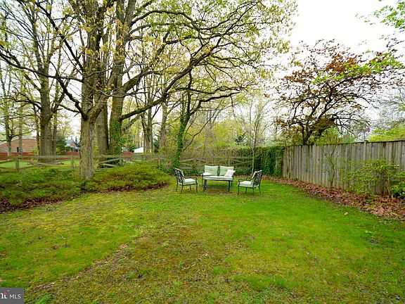 2nd image of 5927 Westridge Ct