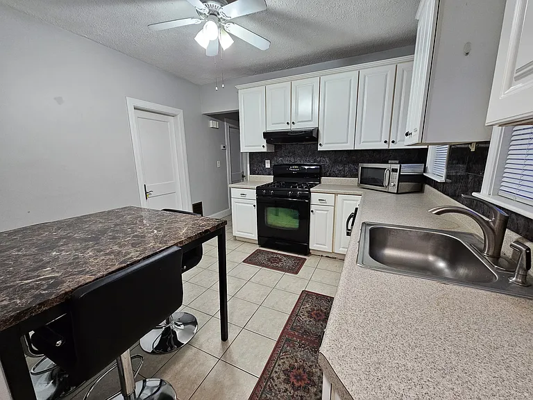 15 New Hampshire Ave #3 — Photo 18