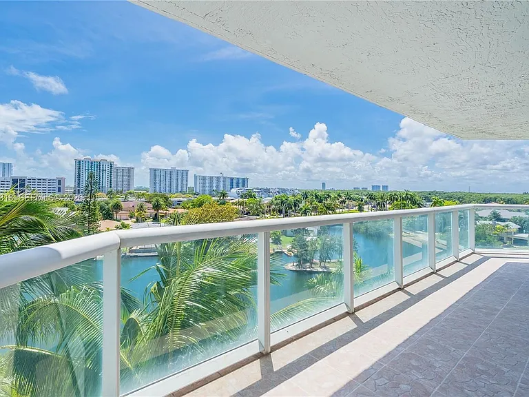 16500 Collins Ave #642 — Photo 15