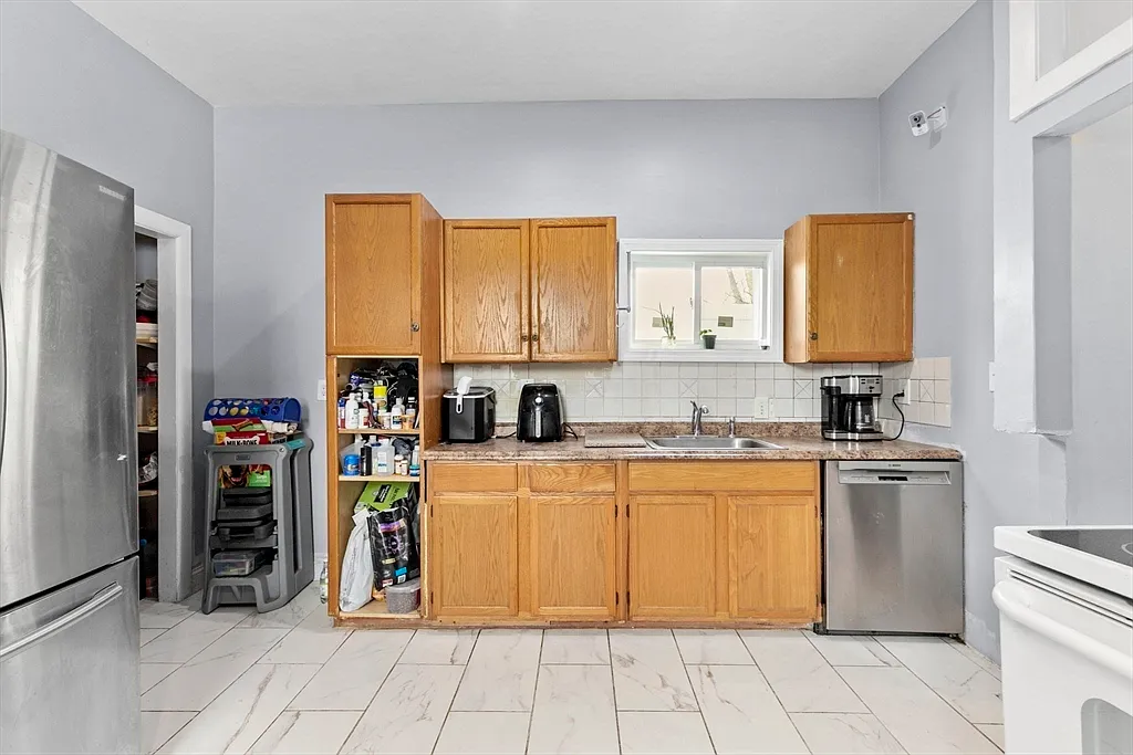1 bed, 1.0 bath, 750 sqft, $2,600 — Photo 3