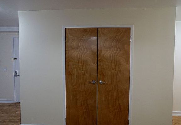 4th image of 577 Saint Marks Ave