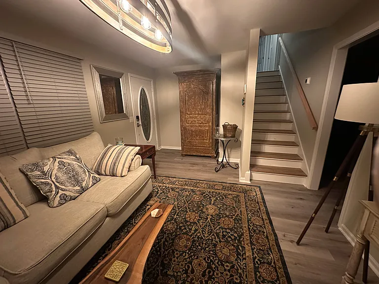 6 Twin Oaks Dr — Photo 3