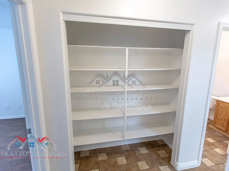 110 N Cholla St — Photo 22
