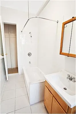 Rented by Nest Seekers International | media 12