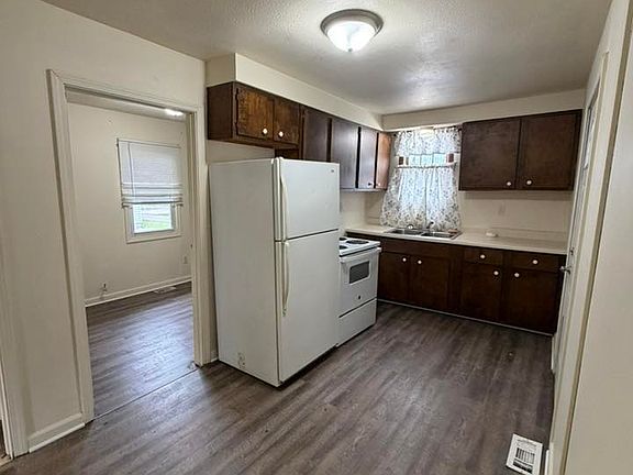 2nd image of 407 Winton Ave
