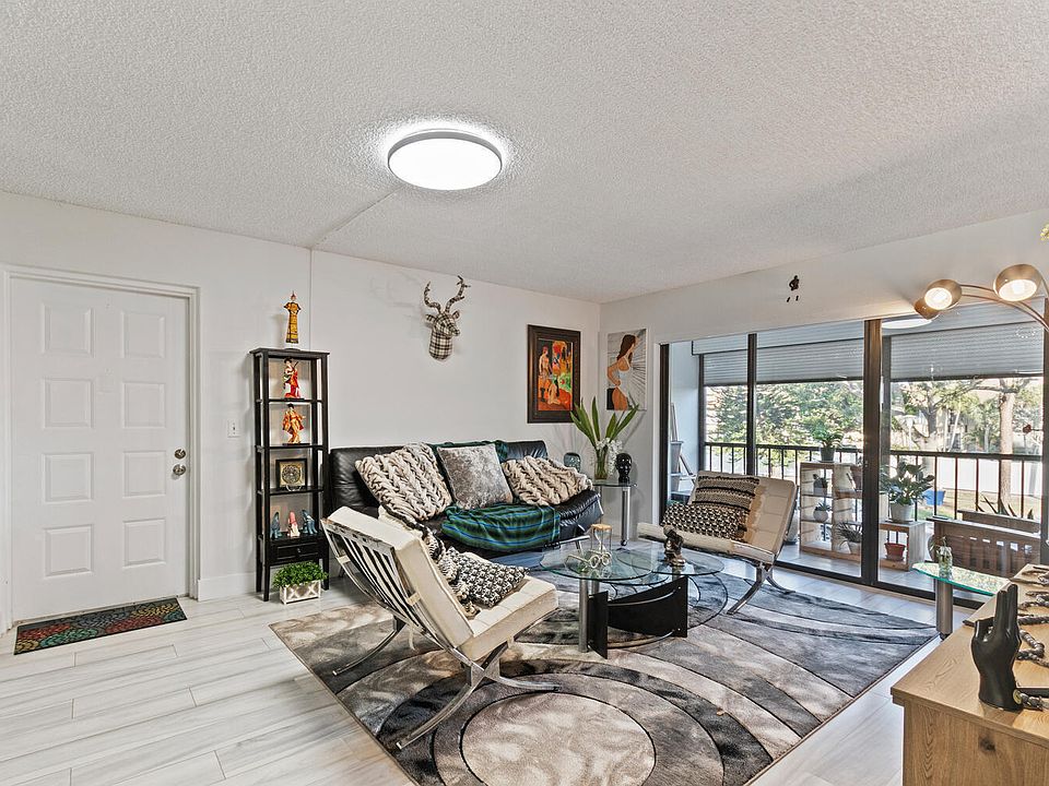 1st image of 712 Sunny Pine Way #E2