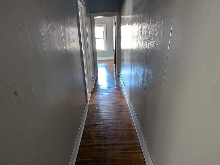 950 Bay St #12 — Photo 7
