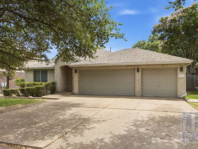 8507 Jilbur Dr — Photo 34