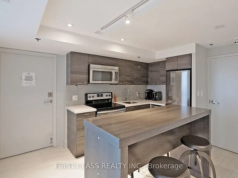68 Abell St #527 — Photo 41