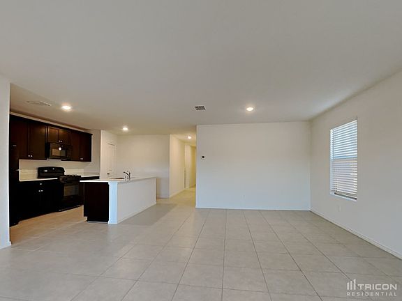 4th image of 2504 Perennial St