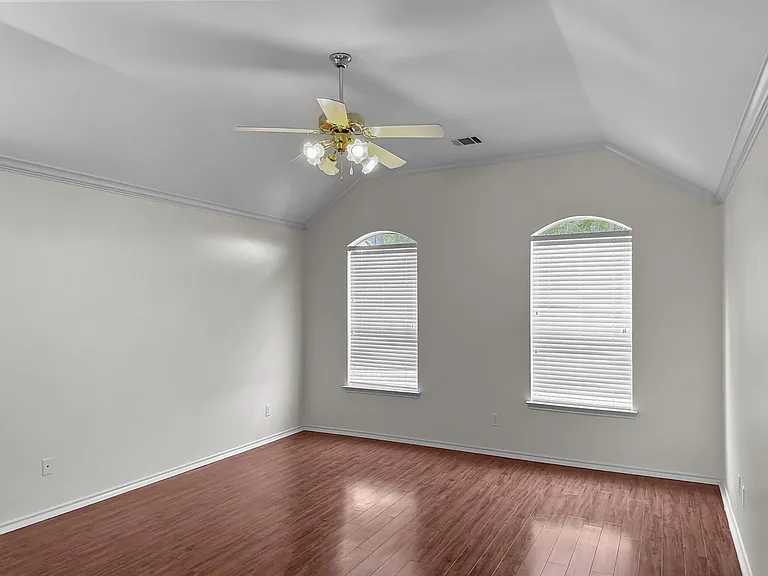 2509 Heather Glen Dr — Photo 14