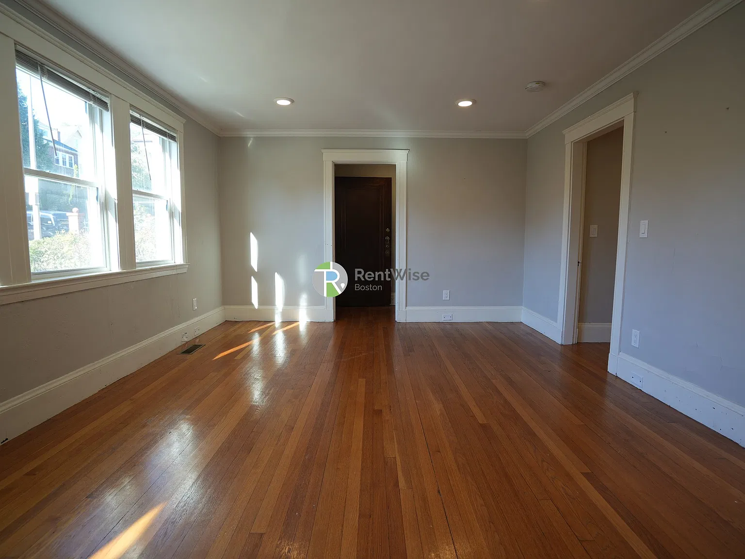 3 bed, 1.0 bath, $3,300 — Photo 3