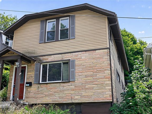 2nd image of 120 Stephens St