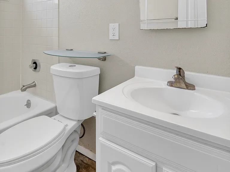 19054 W 61st Pl — Photo 24